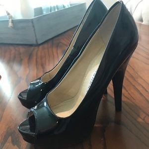 Chinese Laundry Black Peep Toe Heels
